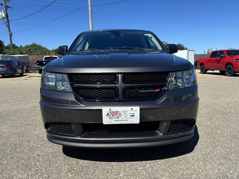 2018 Dodge Journey SEImage 3