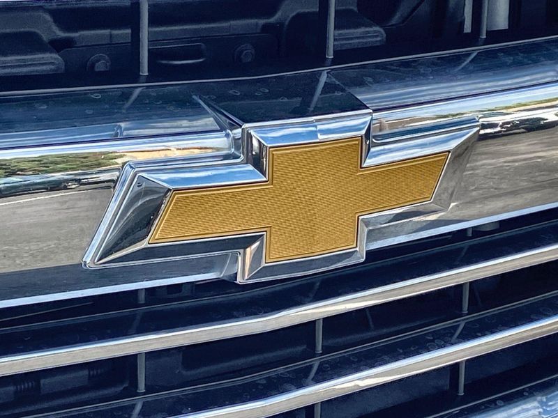Used 2018 Chevrolet Silverado 1500 High CountryImage 30