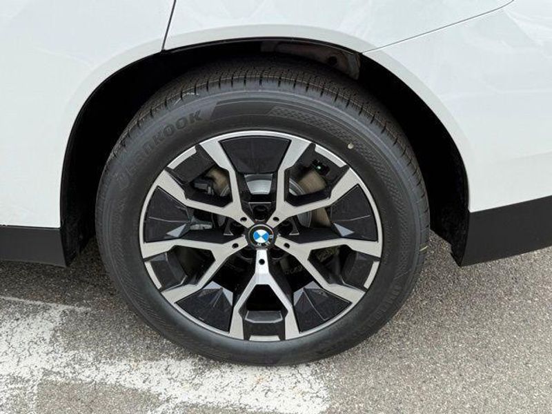 New 2026 BMW X3 30 xDriveImage 14