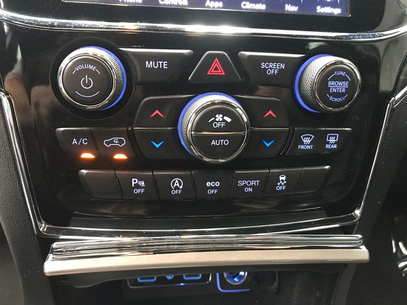 Used 2020 Jeep Grand Cherokee LimitedImage 8