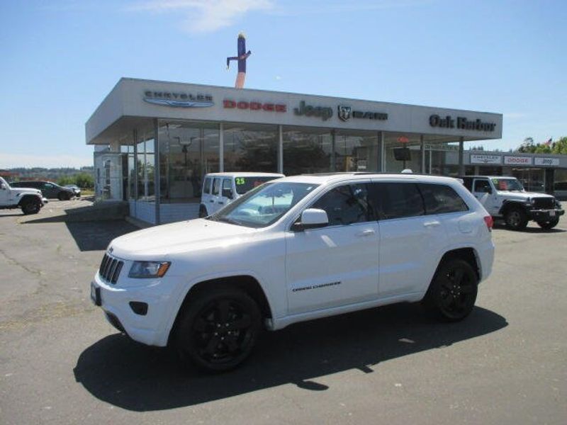 2015 Jeep Grand Cherokee AltitudeImage 30