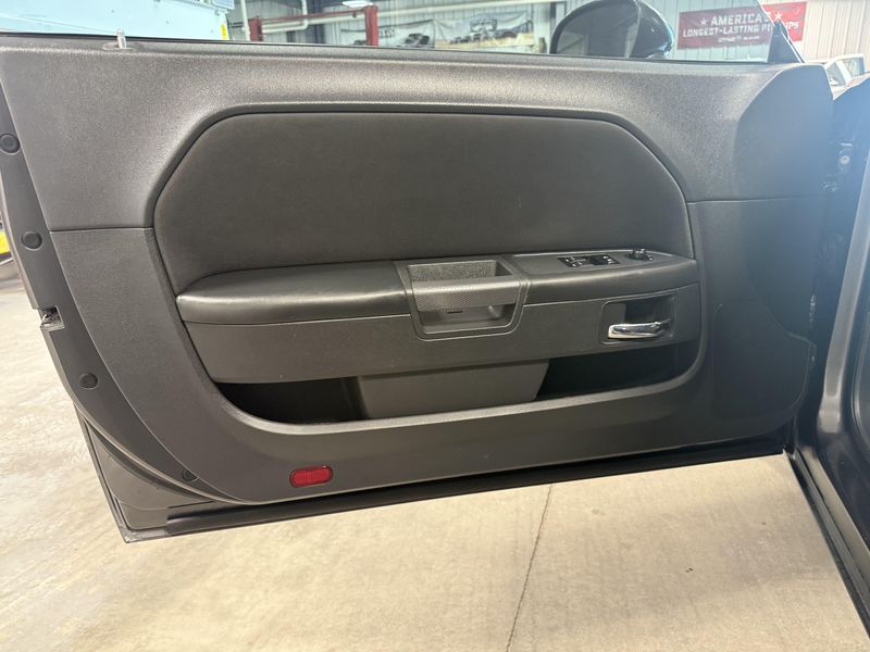 Used 2013 Dodge Challenger R/TImage 15