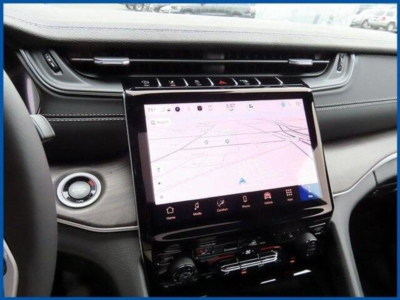 2025 Jeep Grand Cherokee LimitedImage 17