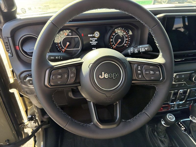 New 2026 Jeep Wrangler 4-door Rubicon XImage 24
