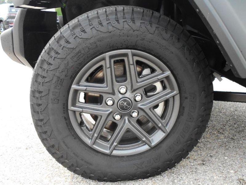 New 2025 Jeep Wrangler 4-door Sport SImage 10
