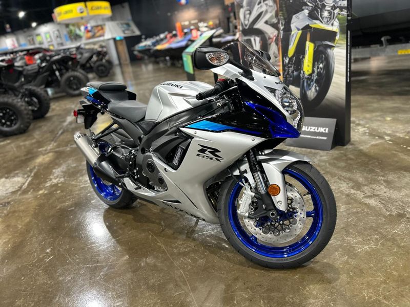 New 2026 Suzuki GSX-R750 Image 5