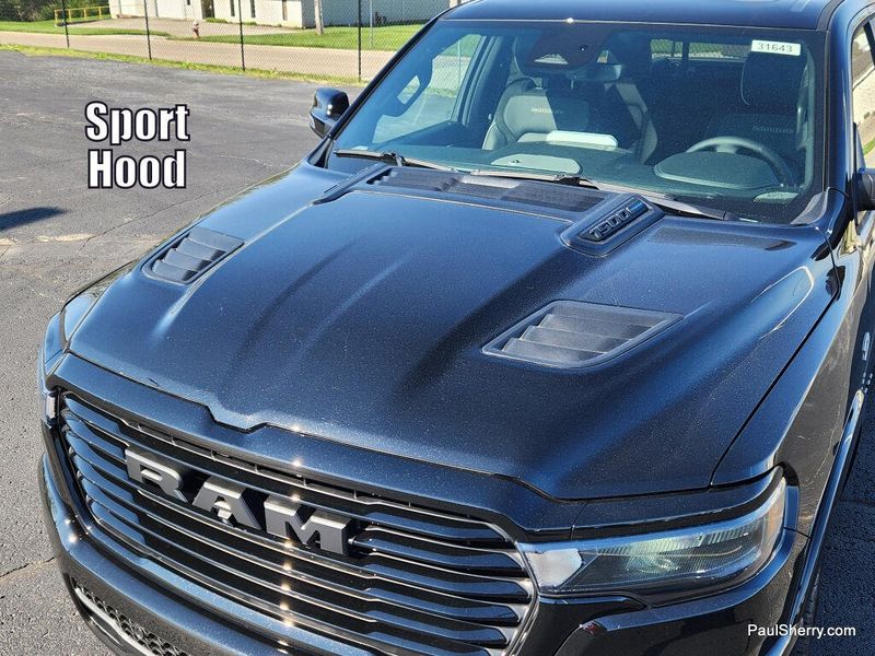 New 2026 RAM 1500 Laramie Crew Cab 4x4 5'7' Box