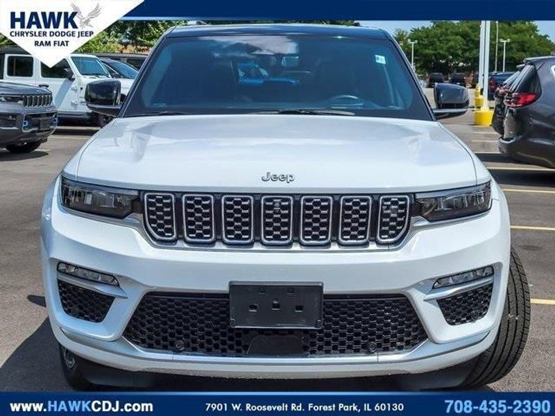 2022 Jeep Grand Cherokee Summit Reserve photo 4
