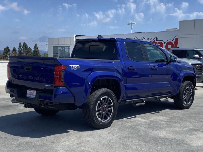2025 Toyota Tacoma TRD Sport HybridImage 3