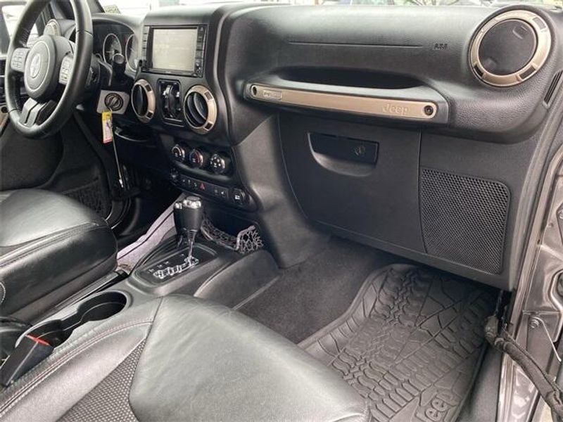 2017 Jeep Wrangler Unlimited 1941 editionImage 13