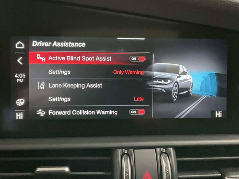 New 2026 Alfa Romeo Giulia AwdImage 7