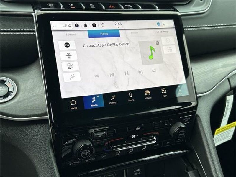 New 2024 Jeep Grand Cherokee Limited 4x4Image 19