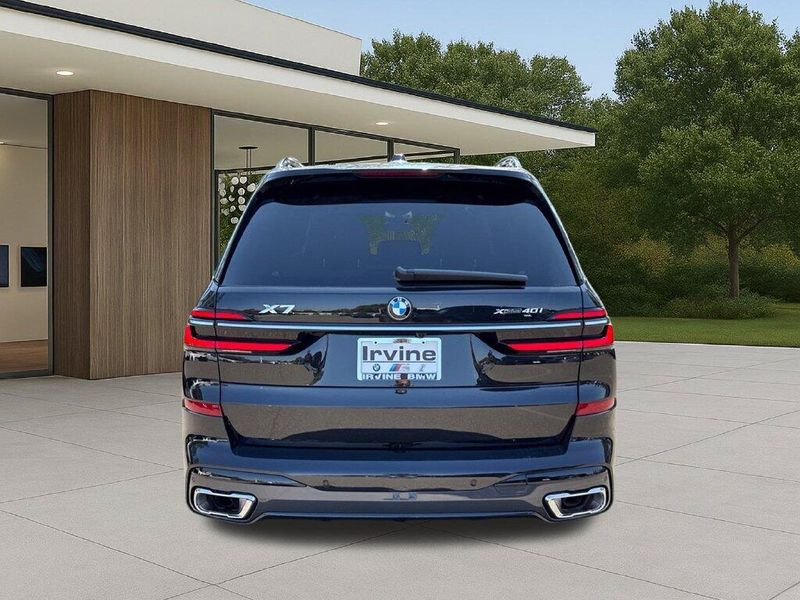New 2027 BMW X7 xDrive40iImage 10