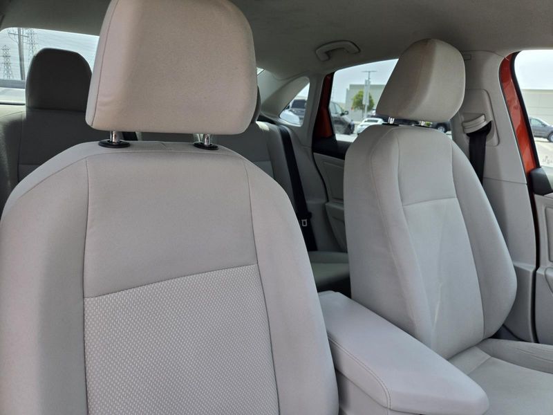 Used 2019 Volkswagen Jetta S Auto w/SULEV