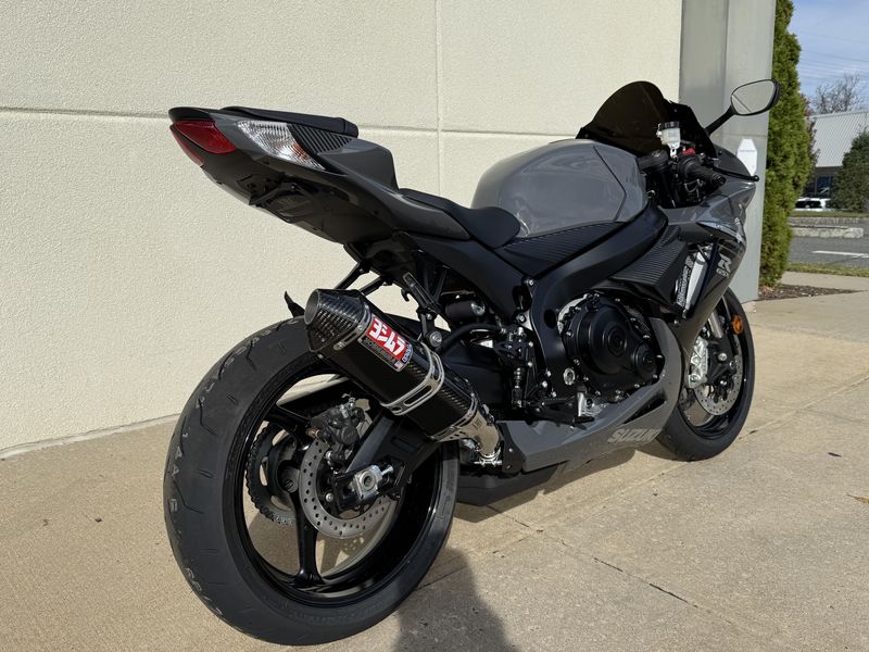 2025 Suzuki GSXR 600Image 3