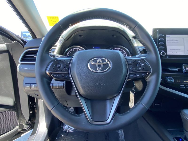 Used 2024 Toyota Camry SEImage 25