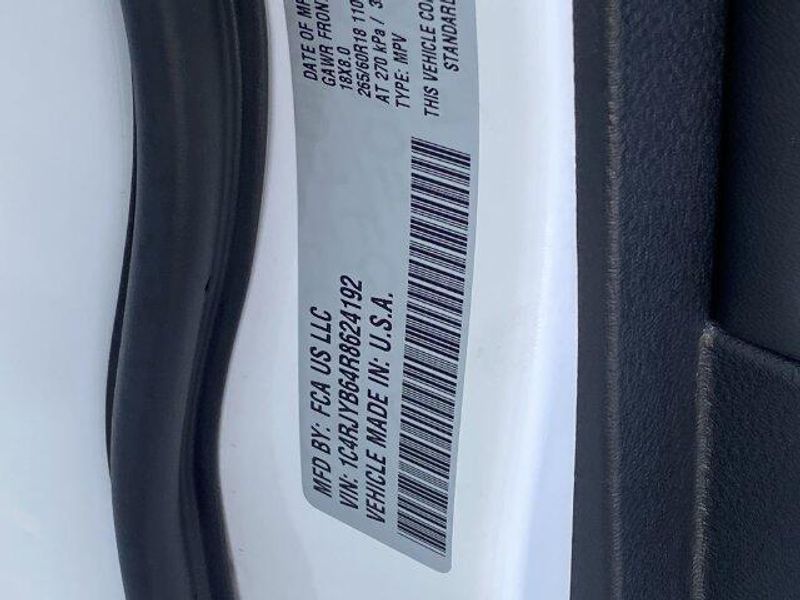 New 2024 Jeep Grand Cherokee 4xeImage 24