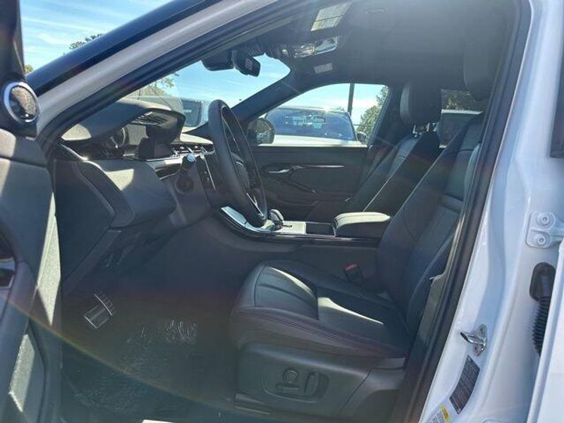 Used 2025 Land Rover Range Rover Evoque Dynamic SE