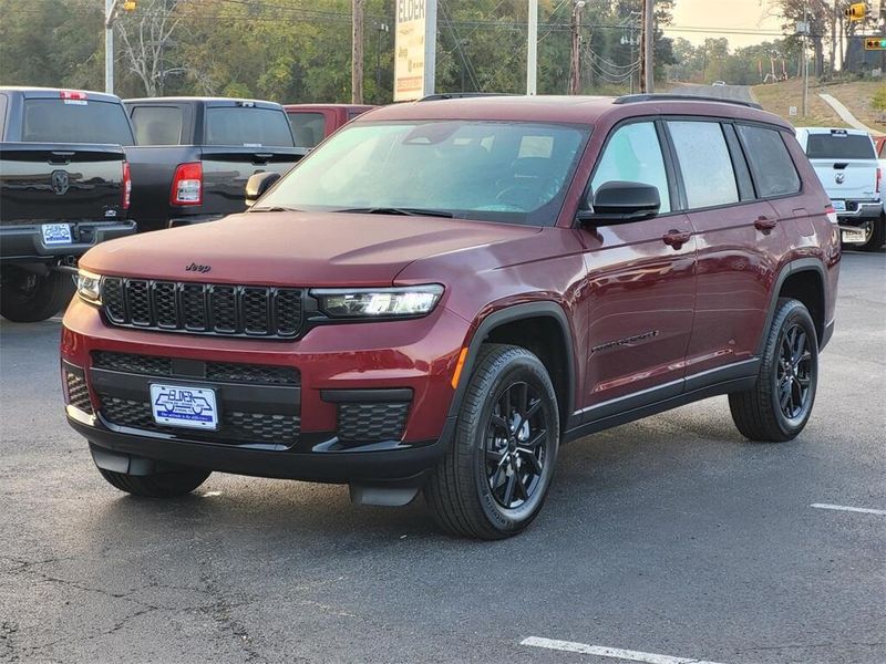 2025 Jeep Grand Cherokee L Altitude X 4x4Image 3