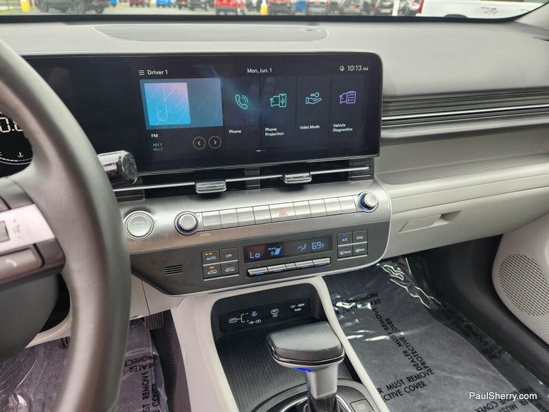 Used 2024 Hyundai Kona SEL