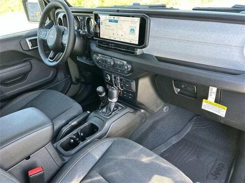 New 2026 Jeep Wrangler 4-door WillysImage 13