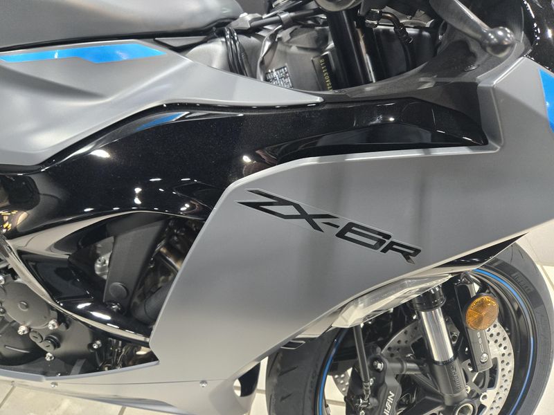 New 2025 Kawasaki NINJA ZX  6R ABS Image 8
