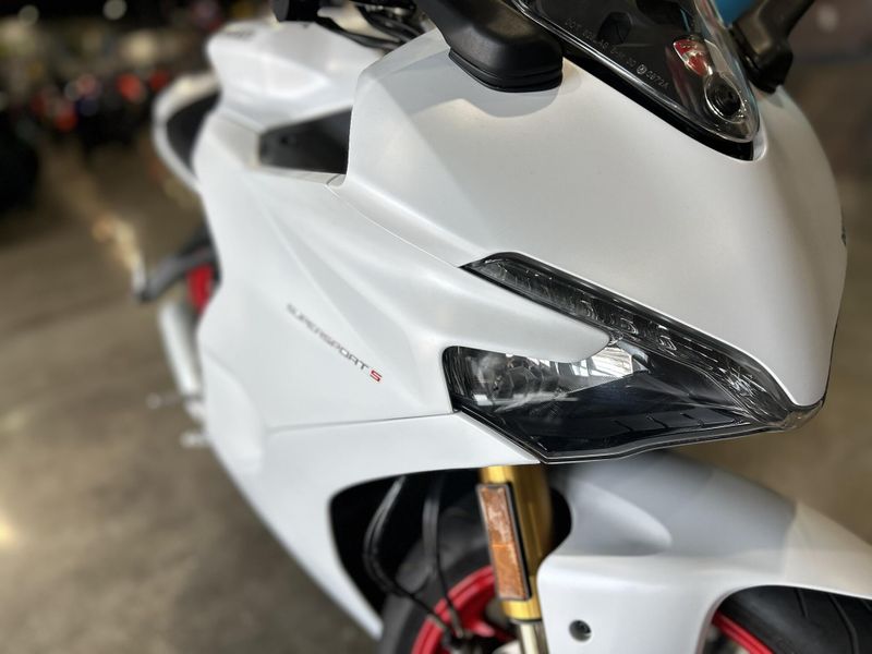Used 2020 Ducati SUPER SPORT S Image 19