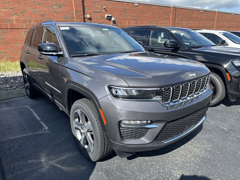 2024 Jeep Grand Cherokee Limited 4x4Image 3