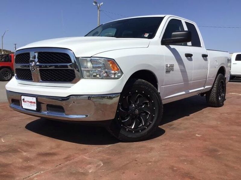 2024 RAM 1500 Classic SLTImage 18