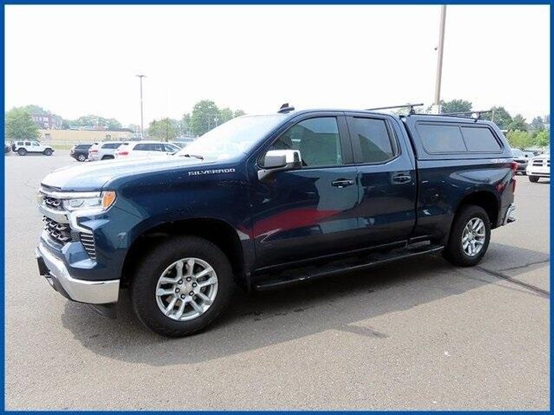 Used 2022 Chevrolet Silverado 1500 LTImage 1