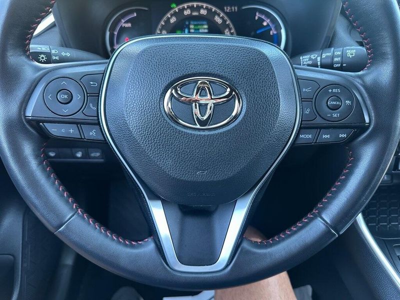 2021 Toyota RAV4 Prime XLE Premium photo 2