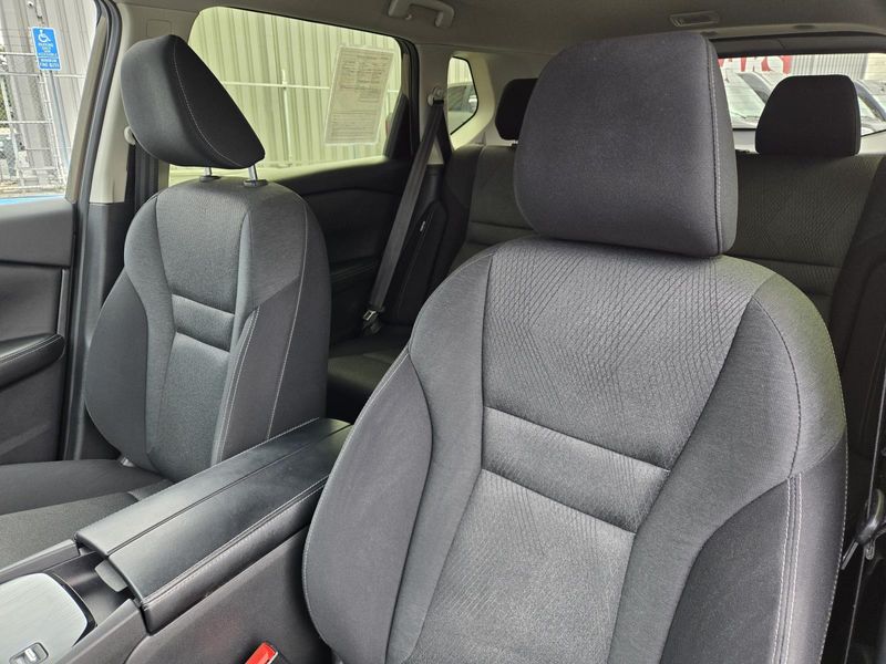 Used 2024 Nissan Rogue FWD SV