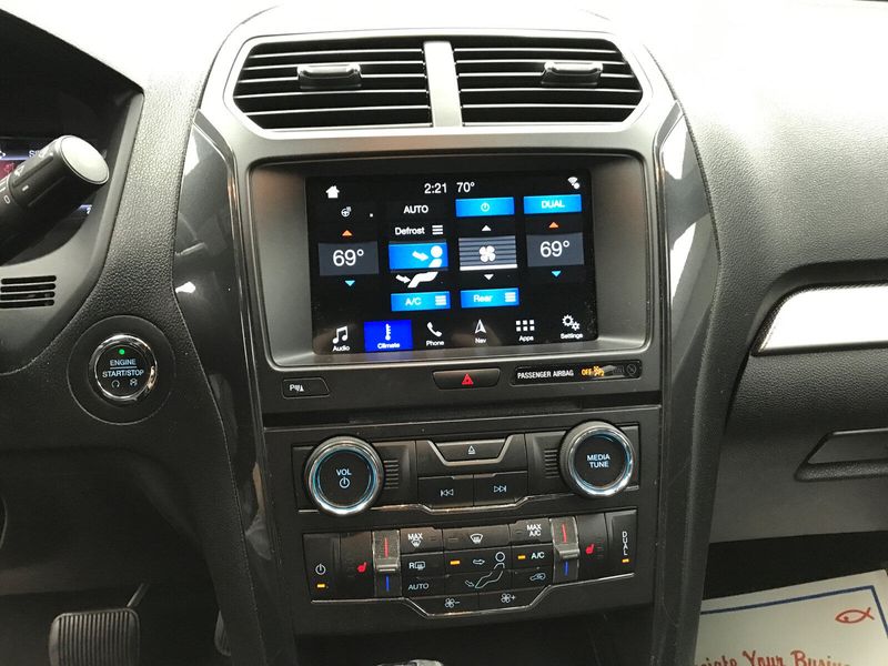2018 Ford Explorer XLTImage 7