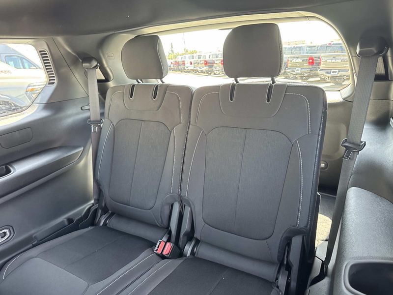New 2026 Jeep Grand Cherokee L Laredo 4x2