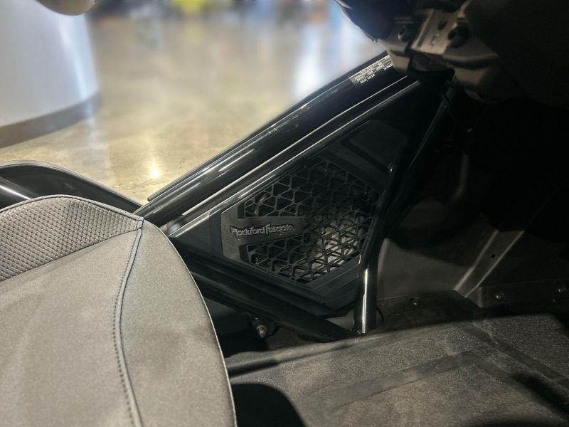 2025 Polaris SLINGSHOT R AUTODRIVE Image 28