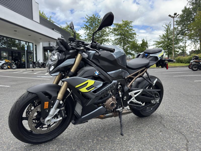2023 BMW S 1000 R 