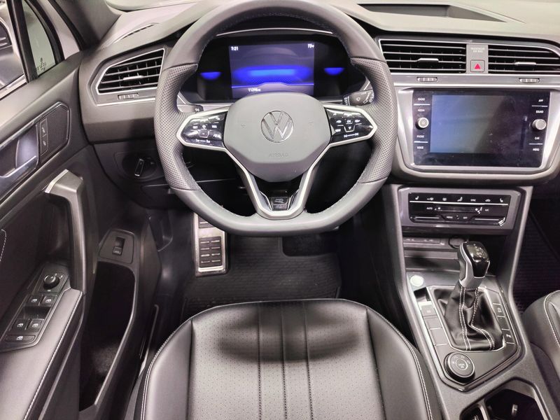 Used 2024 Volkswagen Tiguan SE R-Line Black AWD w/SunroofImage 20