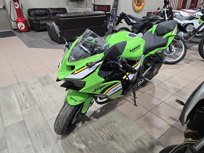 USED 2025 KAWASAKI NINJA ZX6R ABS KRT EDITION Image 3