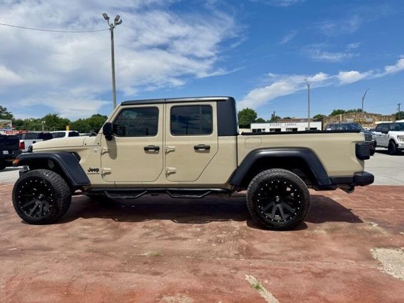 Used 2020 Jeep Gladiator SportImage 9