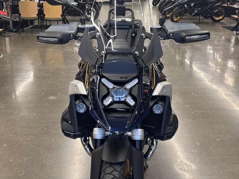 2026 BMW R 1300 GS - IMPERIAL BLUE METALLIC