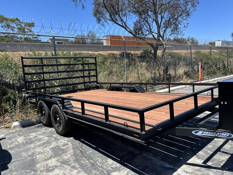 New 2025 Zieman F-816 WIDE BODY Image 5