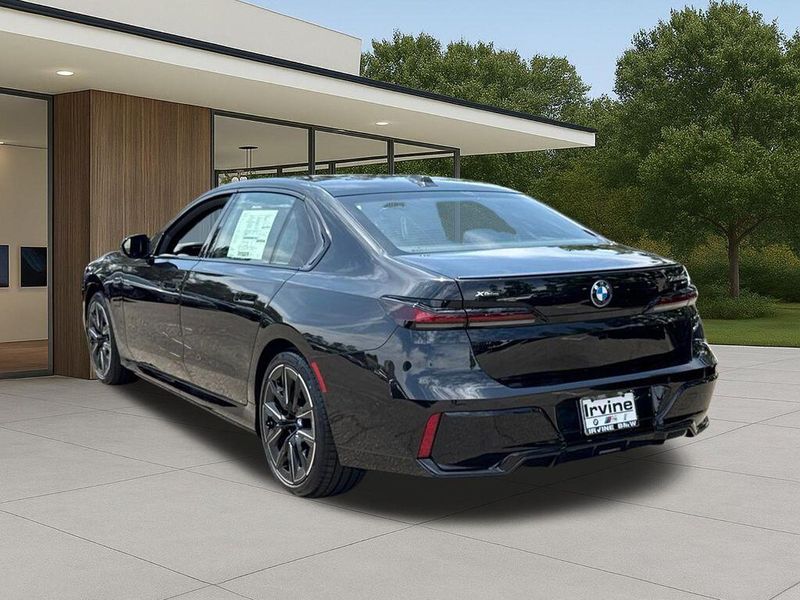 New 2026 BMW 7 Series 750e xDriveImage 12