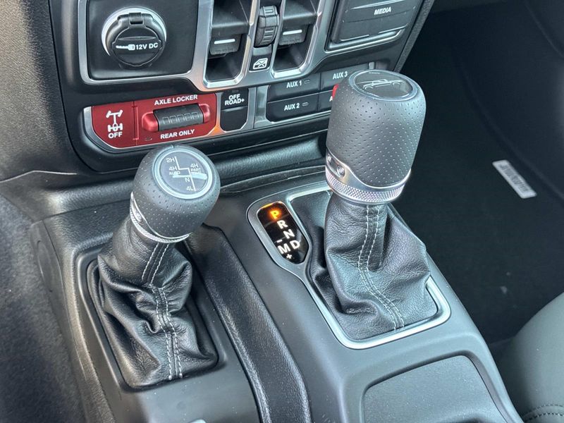New 2026 Jeep Gladiator Mojave X 4x4