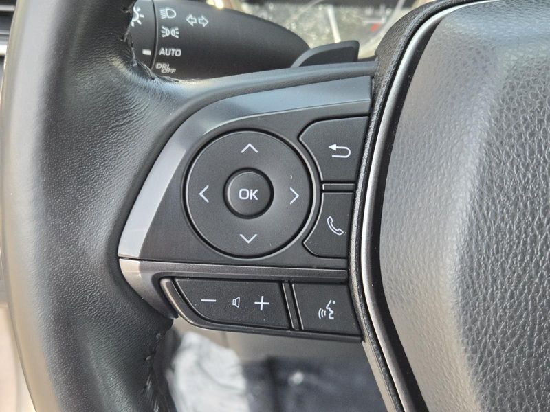 Used 2023 Toyota Camry SE Auto (Natl)