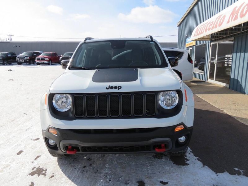 2023 Jeep Renegade Trailhawk 4x4 4dr SUVImage 7