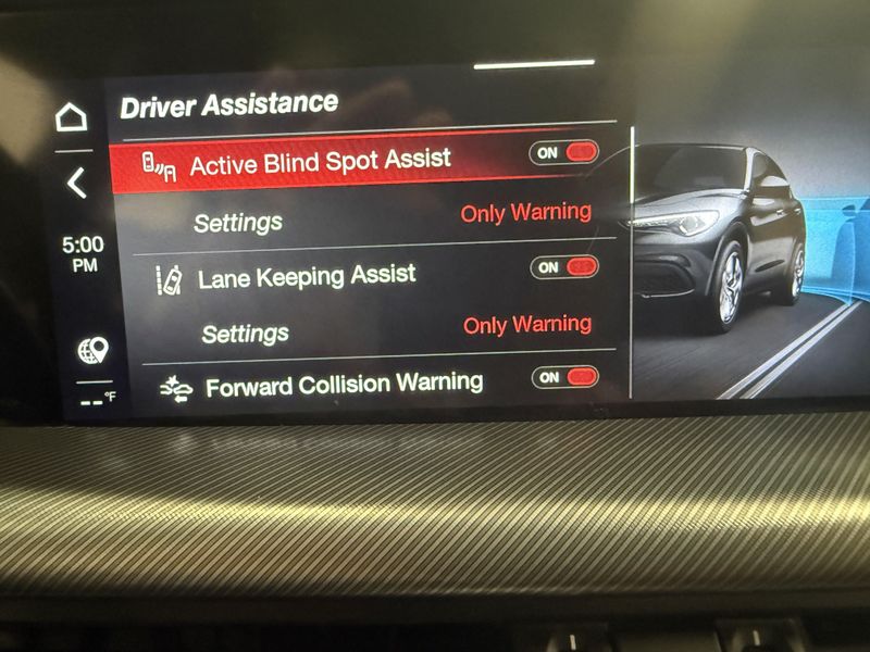 Used 2023 Alfa Romeo Stelvio VeloceImage 19