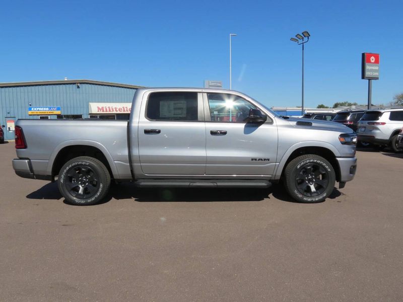 2025 RAM 1500 Big Horn Crew Cab 4x4 5