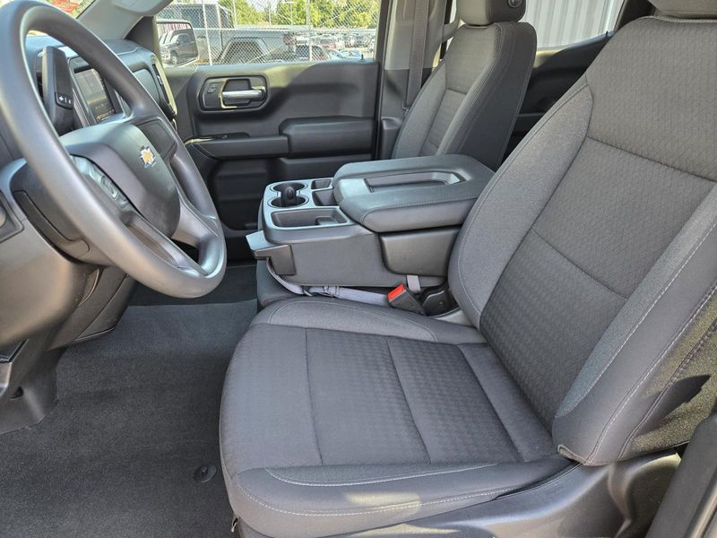 Used 2023 Chevrolet Silverado 1500 2WD Crew Cab 147 Custom