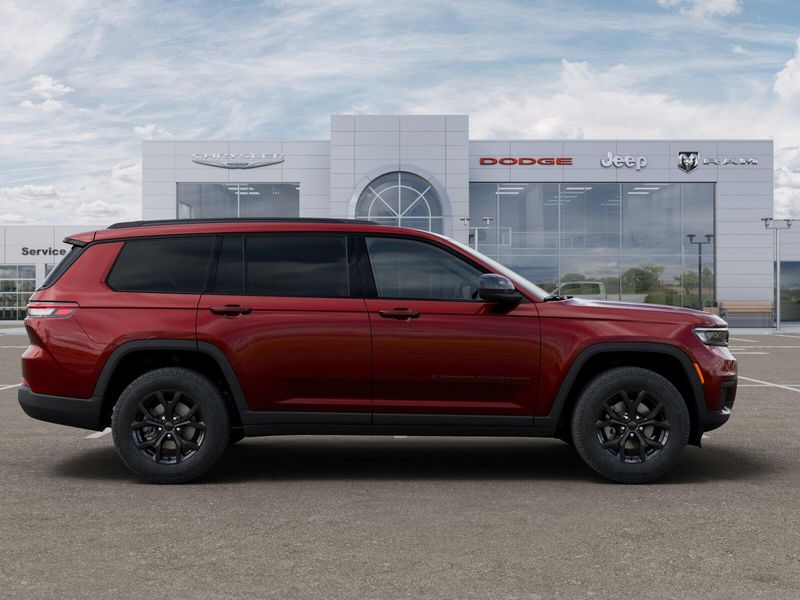 New 2025 Jeep Grand Cherokee L Altitude X 4x4
