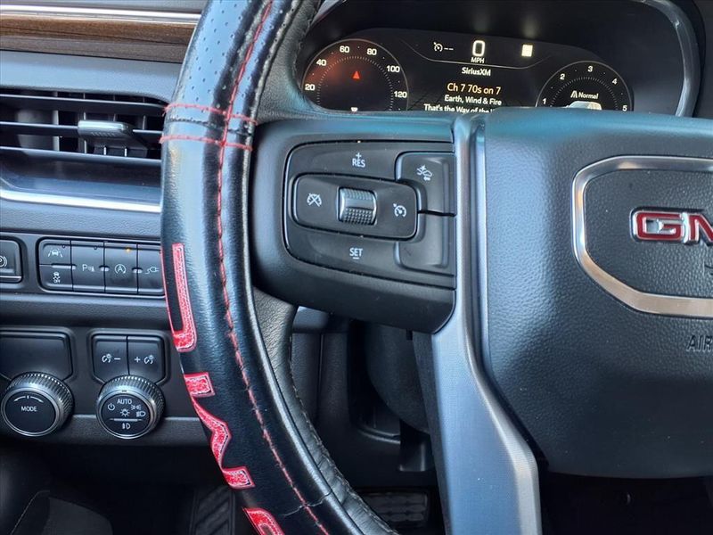 Used 2022 GMC Yukon SLEImage 19